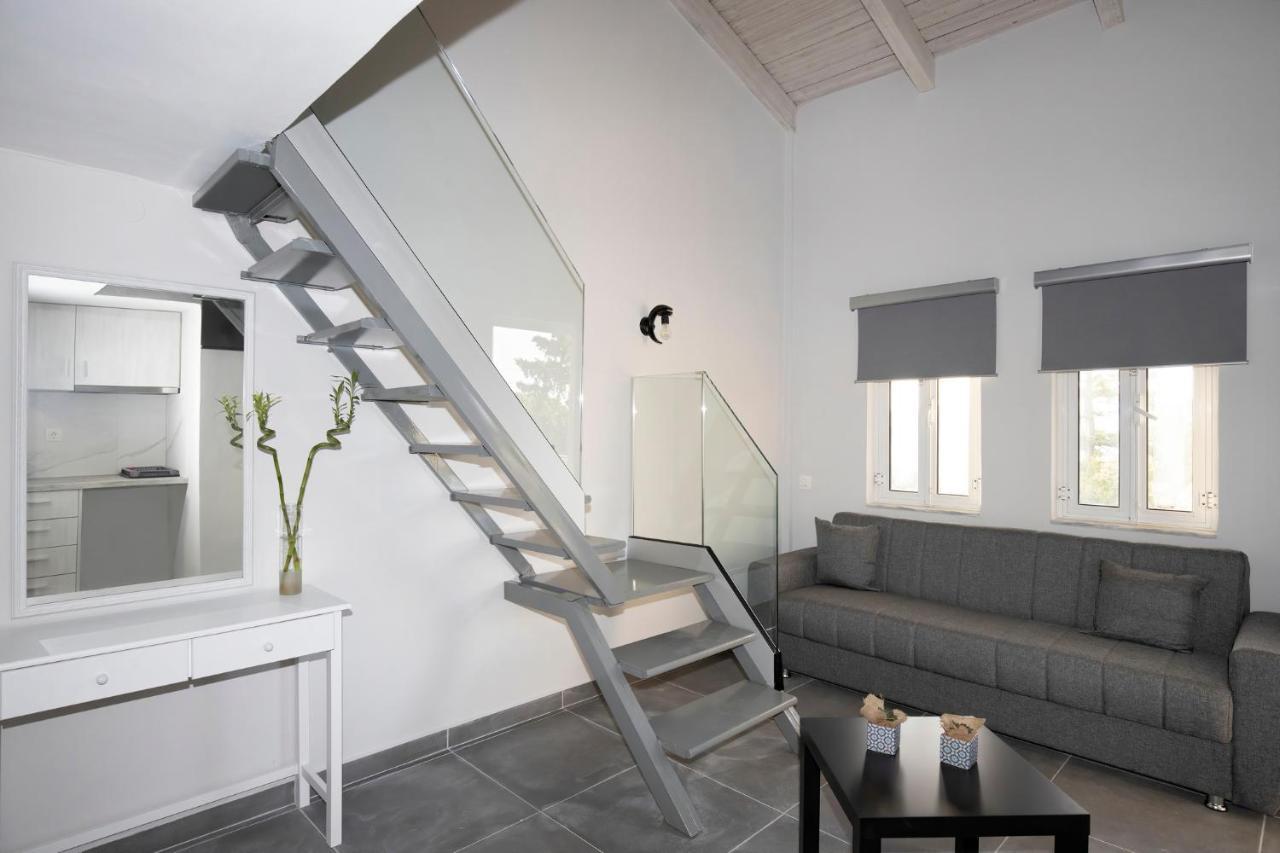 El Greco Studios Agia Marina Exterior foto